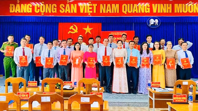 anh-2-bch-phuoc-hau.jpg
