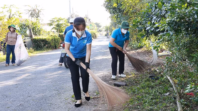 Thực hiện mô hình “Khu dân cư tự quản sáng-xanh-sạch-đẹp-an toàn” gắn với Cuộc vận động “Xây dựng gia đình 5 không, 3 sạch” xã Mỹ Quý.