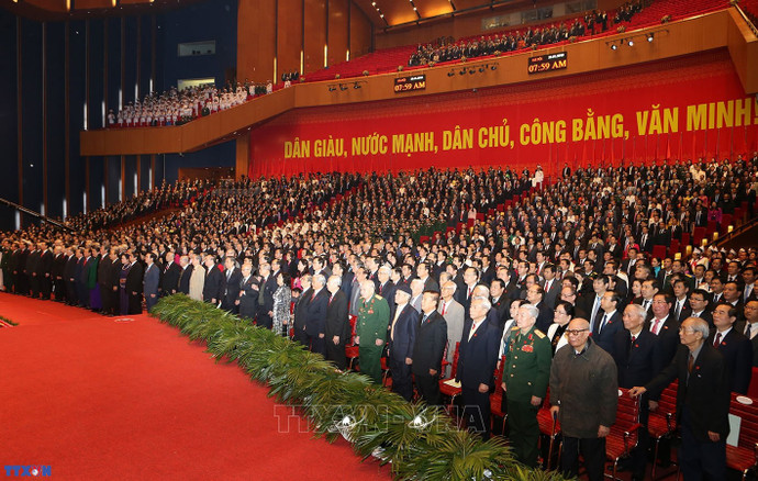 cac-dai-bieu-du-dai-hoi-lam-le-chao-co-anh-ttxvn-121-10-55-23.jpg