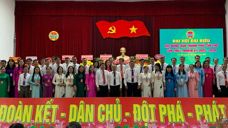 Tích cực hỗ trợ nông dân sản xuất, kinh doanh, tiêu thụ nông sản