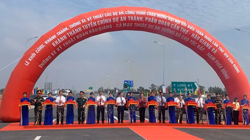 Cần Thơ tập tư hạ tầng giao thông đồng bộ để phát triển kinh tế