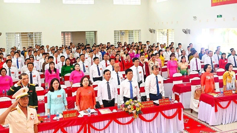 Tây Ninh đang xây dựng đội ngũ cán bộ có bản lĩnh chính trị, có đạo đức, có tư duy đổi mới, năng lực quản trị hiện đại, dám nghĩ, dám làm, dám chịu trách nhiệm vì lợi ích chung; có khả năng làm việc trong môi trường số