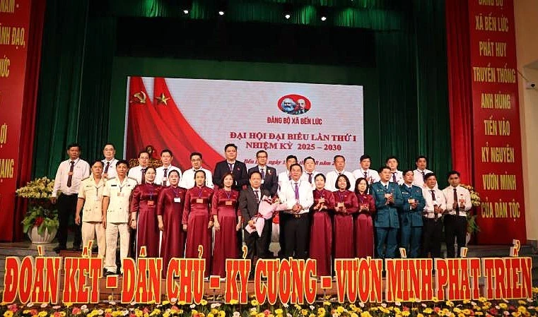 Dấu ấn nổi bật nhất trong năm 2025 là tổ chức thành công Đại hội đại biểu Đảng bộ xã Bến Lức lần thứ I, nhiệm kỳ 2025–2030