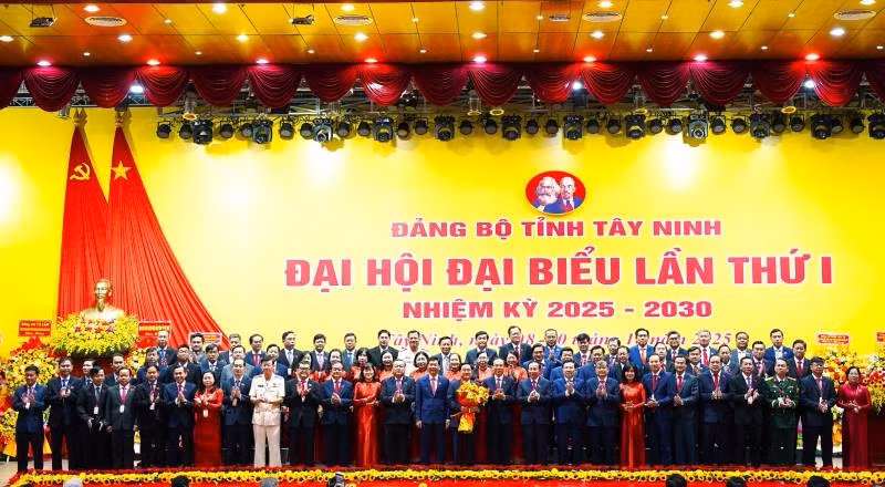 Tây Ninh “Đoàn kết-Dân chủ-Kỷ cương-Đột phá-Phát triển” cùng cả nước tiến mạnh trong kỷ nguyên vươn mình của dân tộc.