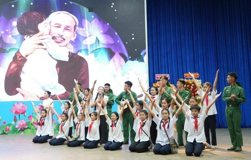 Ngành giáo dục đã đưa văn học, thơ ca Tây Ninh vào chương trình giảng dạy.