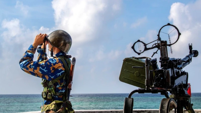 Chiến sĩ đảo Đá Thị, Lữ đoàn 146, Vùng 4 Hải quân quan sát mục tiêu trên không