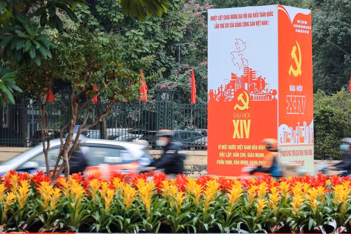 vna-potal-dai-hoi-xiv-cua-dang-ruc-ro-co-hoa-chao-mung-dai-hoi-xiv-8534352.jpg
