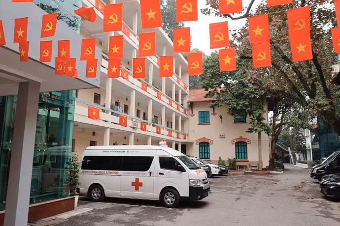 vna-potal-nganh-y-te-san-sang-phuc-vu-dai-hoi-xiv-cua-dang-8536889.jpg