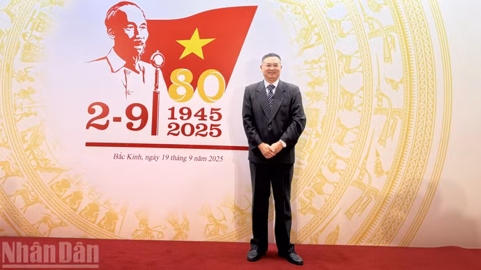 Giáo sư, Tiến sĩ Thành Hán Bình tại Lễ kỷ niệm 80 năm Quốc khánh Việt Nam tổ chức tại Bắc Kinh.