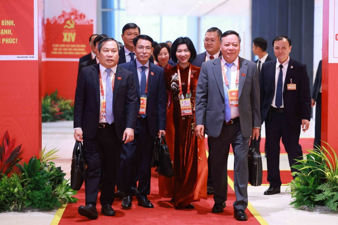 vna-potal-cac-dai-bieu-du-phien-hop-tru-bi-dai-hoi-dang-toan-quoc-lan-thu-xiv-8537869.jpg
