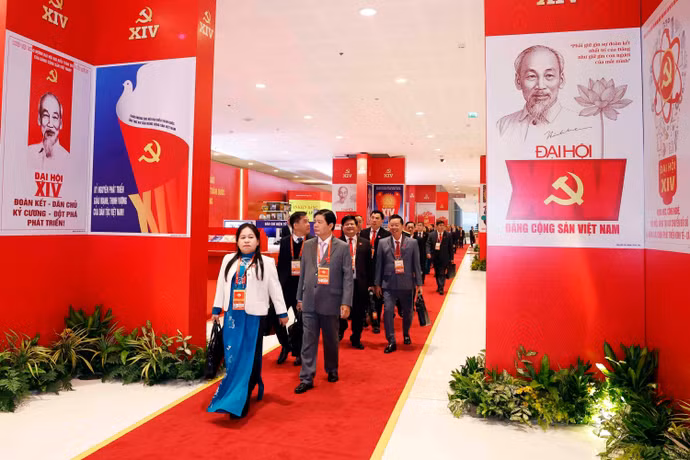 vna-potal-cac-dai-bieu-du-phien-hop-tru-bi-dai-hoi-dang-toan-quoc-lan-thu-xiv-8537870.jpg