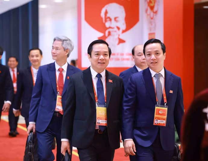 vna-potal-dai-bieu-toi-trung-tam-hoi-nghi-quoc-gia-du-phien-hop-tru-bi-dai-hoi-xiv-cua-dang-8537664.jpg