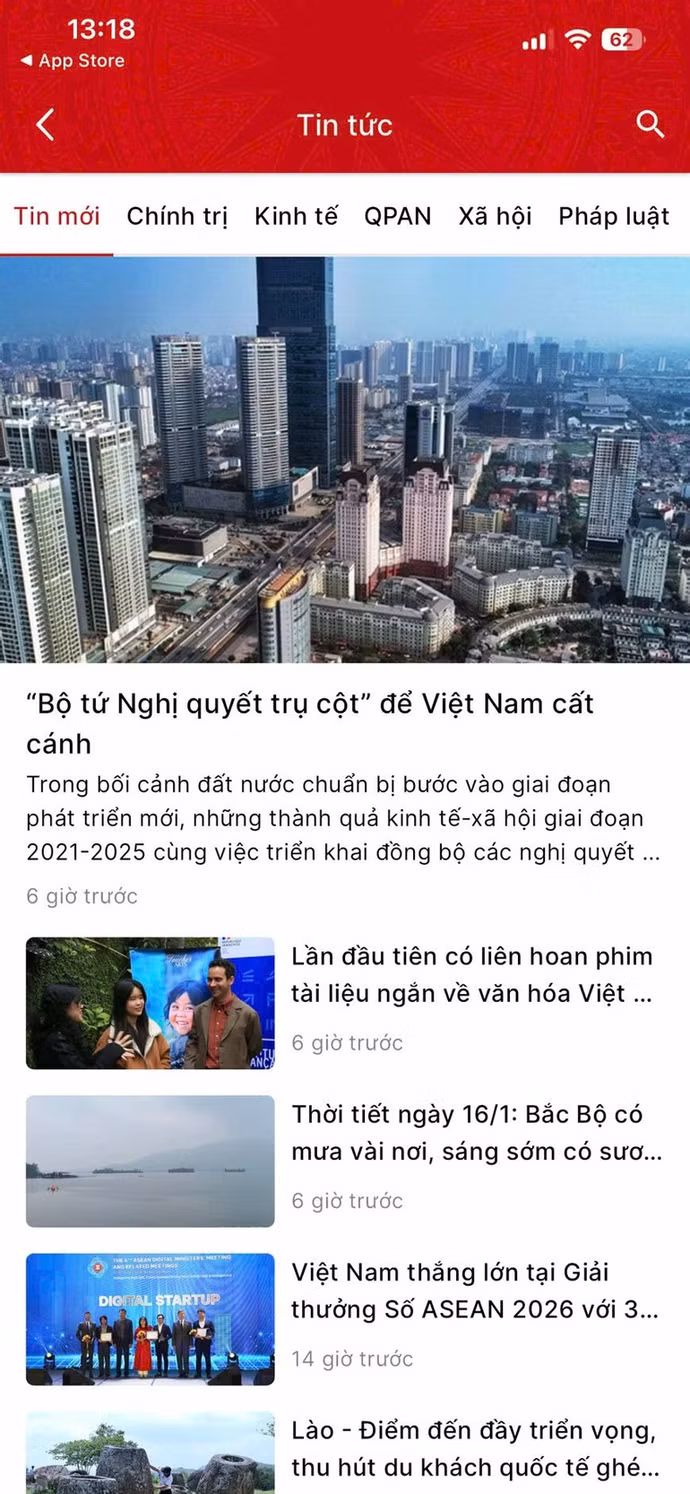 Giao diện trang chủ và trang tính năng Tin tức của Ứng dụng Tuyên giáo và Dân vận. (Ảnh chụp màn hình)