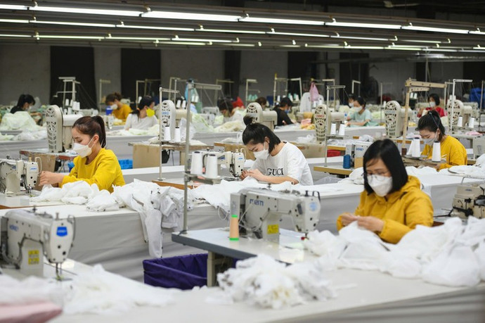 Nghị quyết cởi trói và trao quyền tự quyết tự chủ cho doanh nghiệp nhà nước. (Ảnh minh họa)