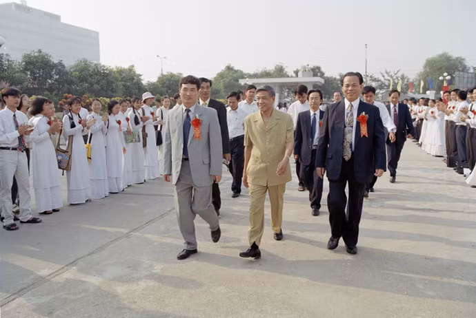 vna-potal-dai-hoi-lan-thu-viii-cua-dang-tiep-tuc-doi-moi-day-manh-cong-nghiep-hoa-hien-dai-hoa-dat-nuoc-5244921.jpg