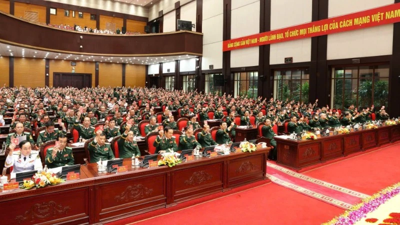 Đại hội biểu quyết.