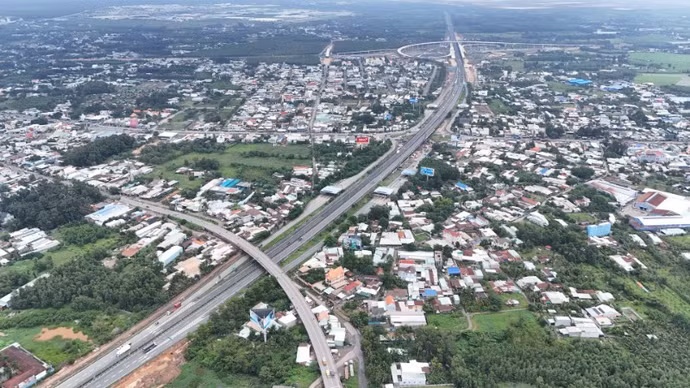 ndo_br_dji-20250927124048-0562-d-resize-6678.jpg