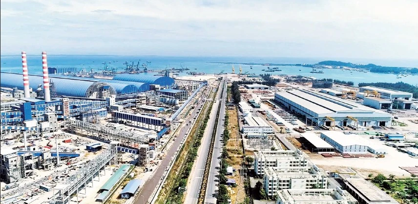 Khu kinh tế Dung Quất, động lực phát triển kinh tế-xã hội của tỉnh Quảng Ngãi và vùng kinh tế trọng điểm miền trung.