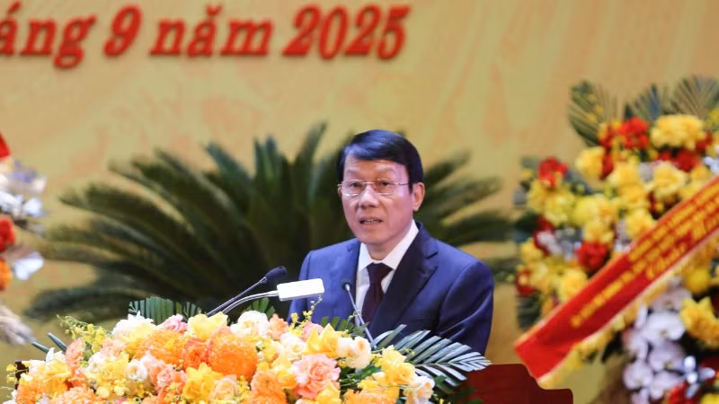 Đại tướng Lương Tam Quang phát biểu ý kiến chỉ đạo đại hội.