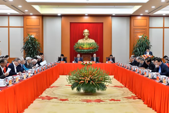 Bộ Chính trị, Ban Bí thư tổ chức hội nghị các đồng chí nguyên lãnh đạo Đảng, Nhà nước góp ý kiến vào các dự thảo văn kiện trình Đại hội XIV của Đảng.