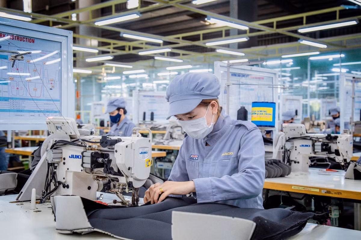 Dây chuyền may áo ghế tại Nhà máy Ghế ô-tô trong Khu công nghiệp Thaco Chu Lai, Quảng Nam. (Ảnh nhandan.vn)