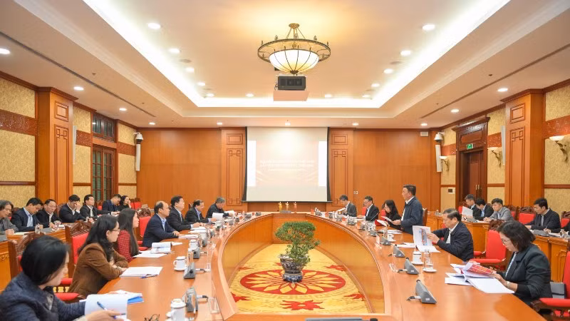 Quang cảnh cuộc họp. 