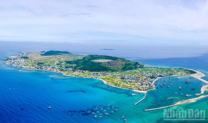 Đảo Lý Sơn, hạt nhân du lịch biển, đảo của tỉnh Quảng Ngãi.