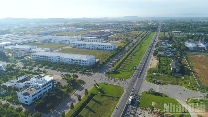 Lĩnh vực hạ tầng khu công nghiệp chiếm tỷ trọng lớn trong danh mục thu hút đầu tư vào các khu kinh tế, khu công nghiệp trên địa bàn tỉnh Quảng Ngãi.