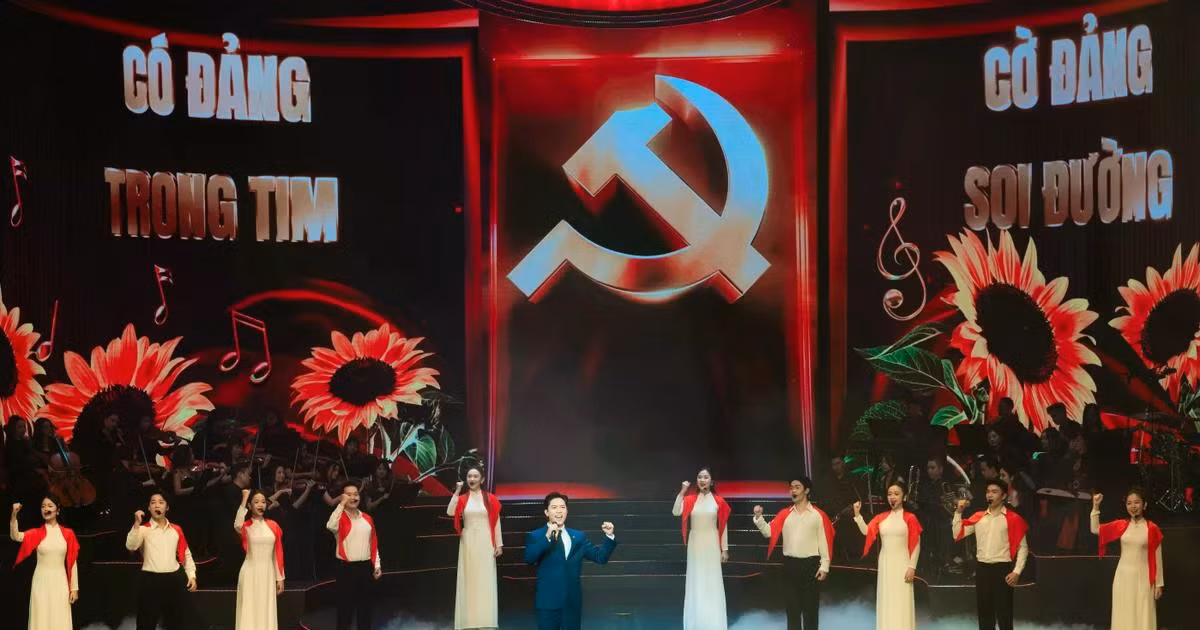 Nghệ sĩ trẻ Anh Tú sáng tác ca khúc về Đảng quang vinh