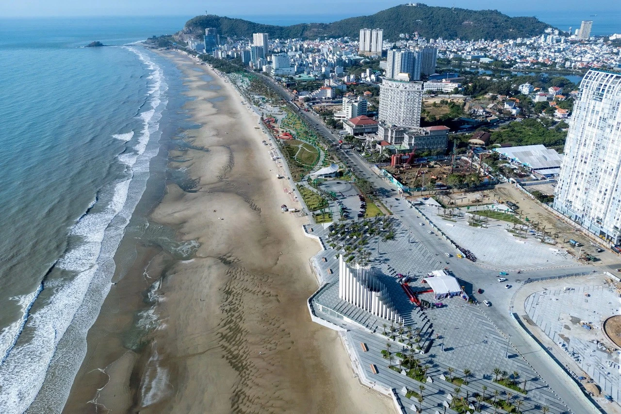 Bãi Sau, phường Tam Thắng với công trình điểm nhấn là tháp Tam Thắng 