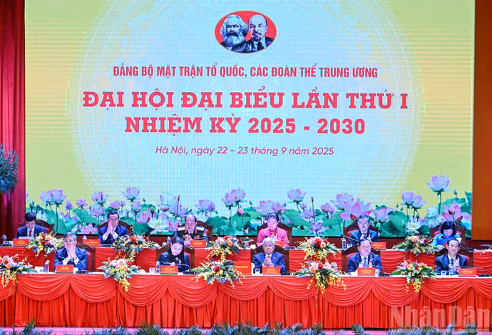 dai-hoi-dang-mat-tran-to-quoc-6.jpg