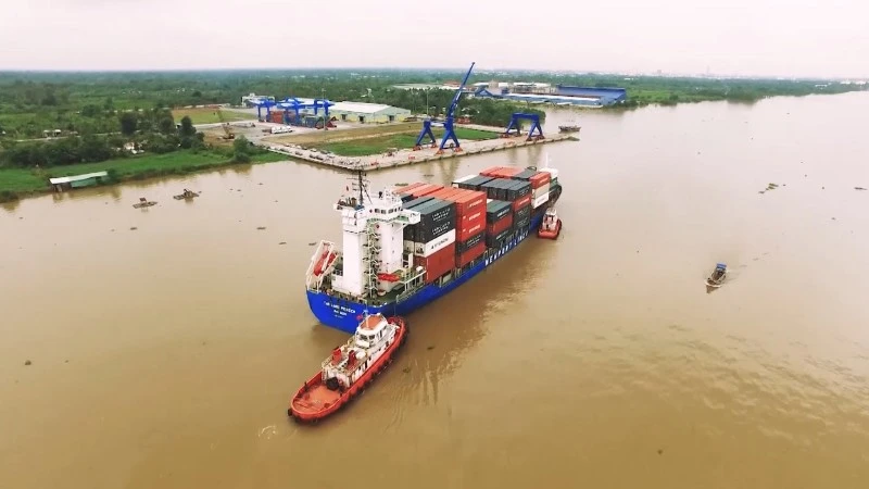 Cần Thơ tháo gỡ các điểm nghẽn về hạ tầng, nhất là hạ tầng giao thông và logistics.