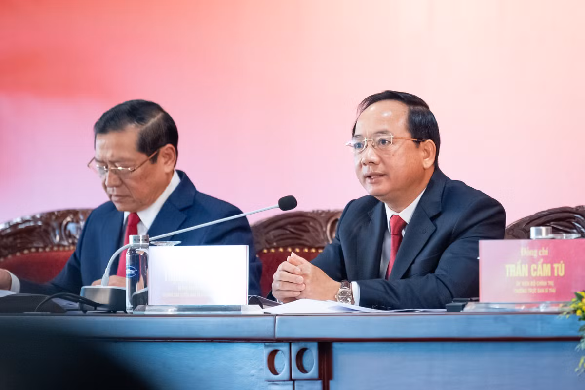 Bí thư Trung ương Đảng, Trưởng Ban Tuyên giáo và Dân vận Trung ương Trịnh Văn Quyết phát biểu tại họp báo. (Ảnh: DUY LINH)