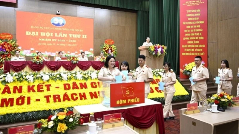 Phương châm của Đại hội Đảng bộ Cục An ninh chính trị nội bộ là “Đoàn kết, dân chủ, kỷ cương, đổi mới, trách nhiệm, hiệu quả”.