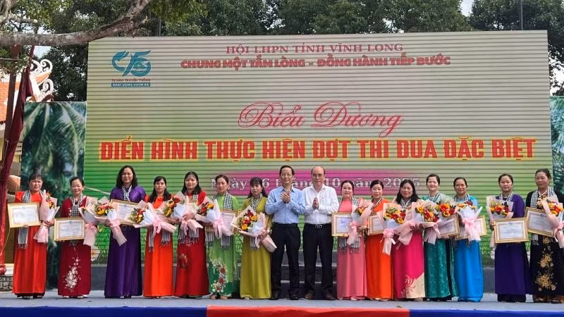 Phụ nữ Vĩnh Long quyết tâm thực hiện thắng lợi Nghị quyết Đại hội đại biểu Hội Liên hiệp Phụ nữ nhiệm kỳ 2025-2030.