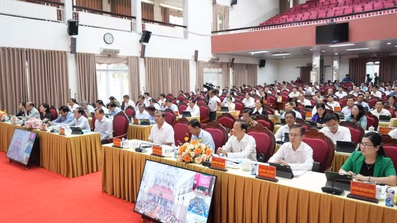 Tỉnh ủy Vĩnh Long tập trung tăng cường sự lãnh đạo của Đảng đối với công tác dân số.