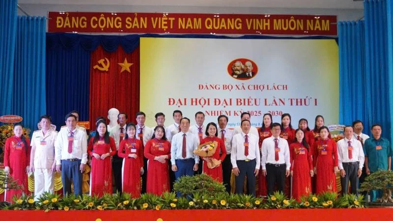 Đại hội đảng bộ xã Chợ Lách đã đề ra nhiều mục tiêu quan trọng trong phát triển kinh tế-xã hội tại địa phương.