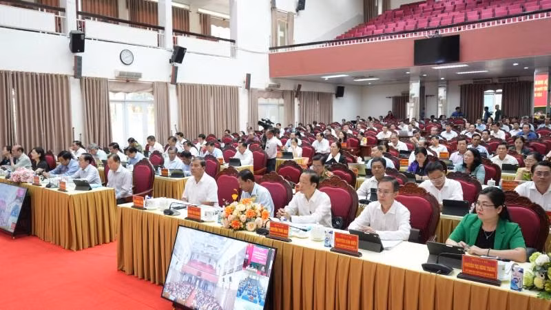 Tỉnh Vĩnh Long tập trung triển khai đồng bộ các giải pháp xây dựng hệ thống chính trị tinh gọn, hiệu lực, hiệu quả.