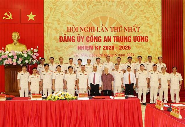 Các đồng chí trong Đảng ủy Công an Trung ương nhiệm kỳ 2020-2025. Ảnh: TTXVN
