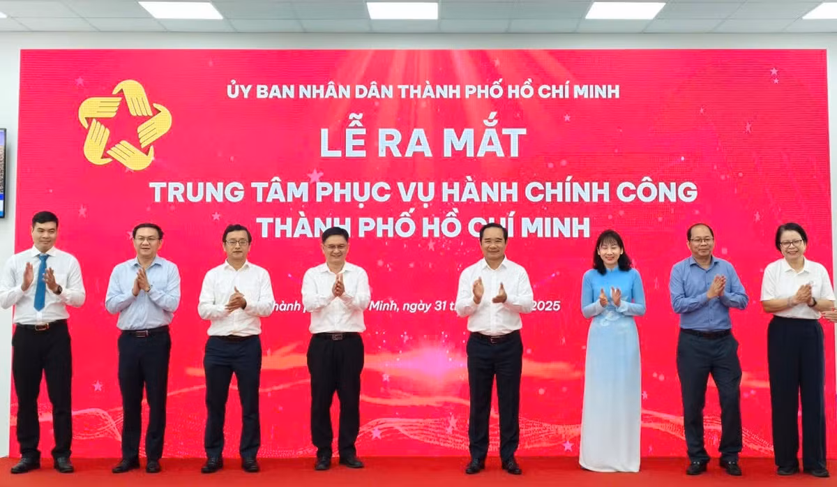 Thành phố Hồ Chí Minh ra mắt Trung tâm Phục vụ hành chính công thành phố.