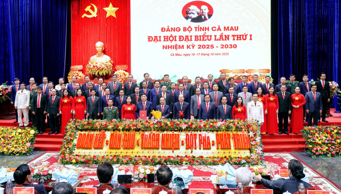 ra-mat-ban-chap-hanh-khoa-moi.jpg