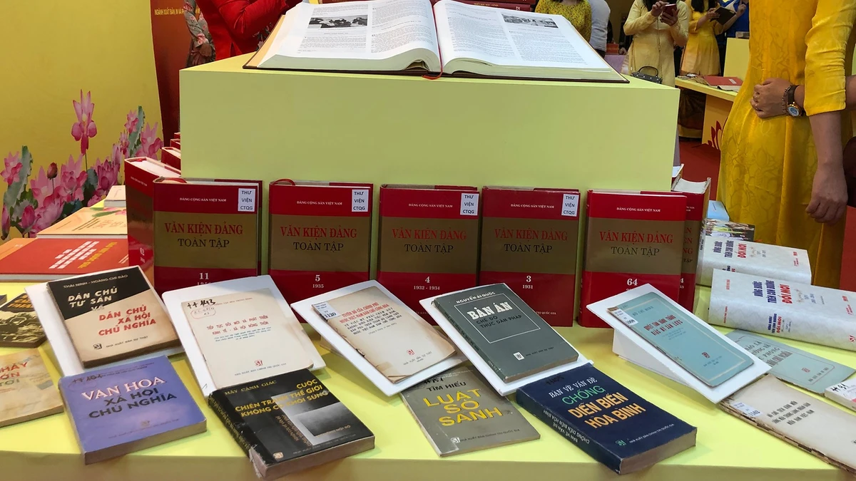 Kéo dài Chương trình nghiên cứu, tổng hợp, công bố các tác phẩm văn học vì sự nghiệp cách mạng của Đảng