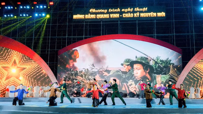 Thành phố Hải Phòng tổ chức Chương trình nghệ thuật "Mừng Đảng quang vinh - Chào kỷ nguyên mới" tại 2 điểm cầu: Quảng trường Nhà hát thành phố và Quảng trường Trung tâm Văn hóa xứ Đông.