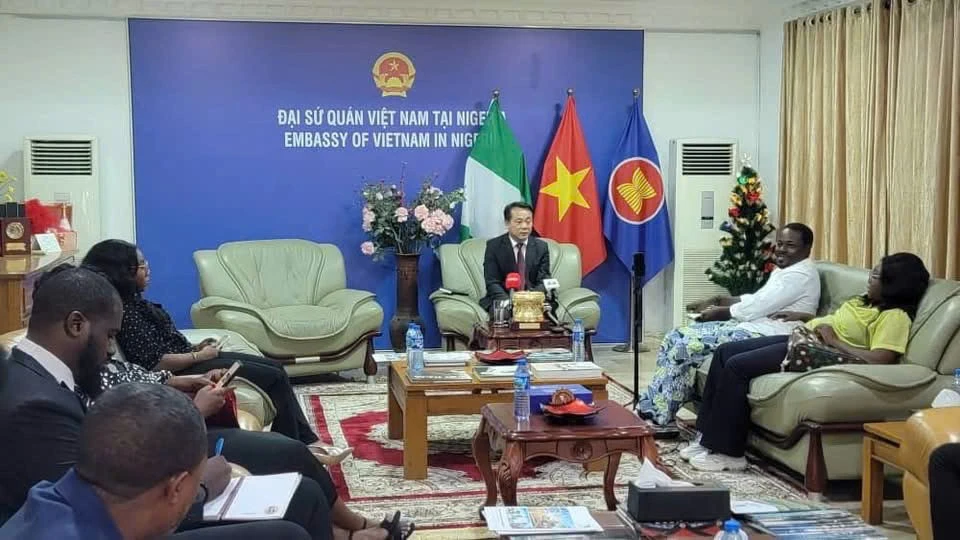 Đại sứ quán Việt Nam tại Nigeria đã tổ chức các cuộc họp báo quốc tế vào ngày 12/1 vừa qua.(Ảnh: Đại sứ quán Việt Nam tại Nigeria)