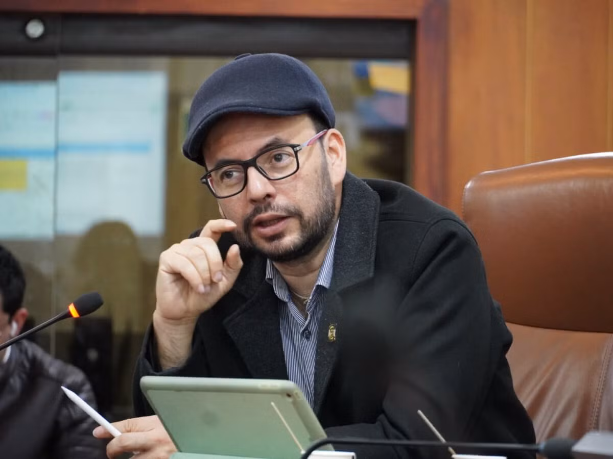 Ông Gabriel Becerra Yáñez - Tổng Thư ký Liên minh Yêu nước (UP), lực lượng chính trị quan trọng trong liên minh cầm quyền của Colombia. (Ảnh: x.com)