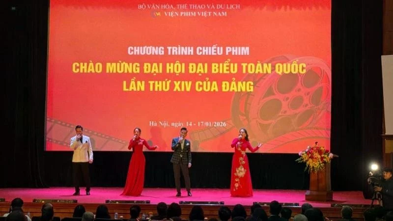 Khai mạc chương trình chiếu phim chào mừng Đại hội đại biểu toàn quốc lần thứ XIV của Đảng