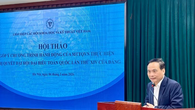 Ông Phạm Ngọc Linh, Phó Chủ tịch Liên hiệp Hội Việt Nam phát biểu tại Hội thảo. (Ảnh: BÍCH LIÊN)