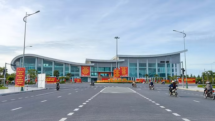 anh-2-trung-tam-hoi-nghi-tinh-vinh-long.jpg