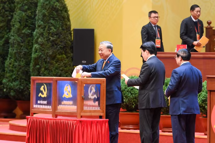 cac-lanh-dao-dang-va-nha-nuoc-bo-phieu-bau-ban-chap-hanh-trung-uong-khoa-xiv.jpg