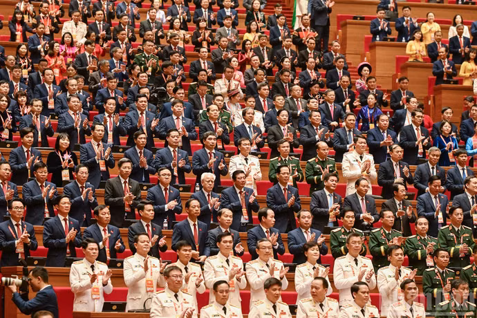 cac-dai-bieu-tham-du-phien-khai-mac.jpg